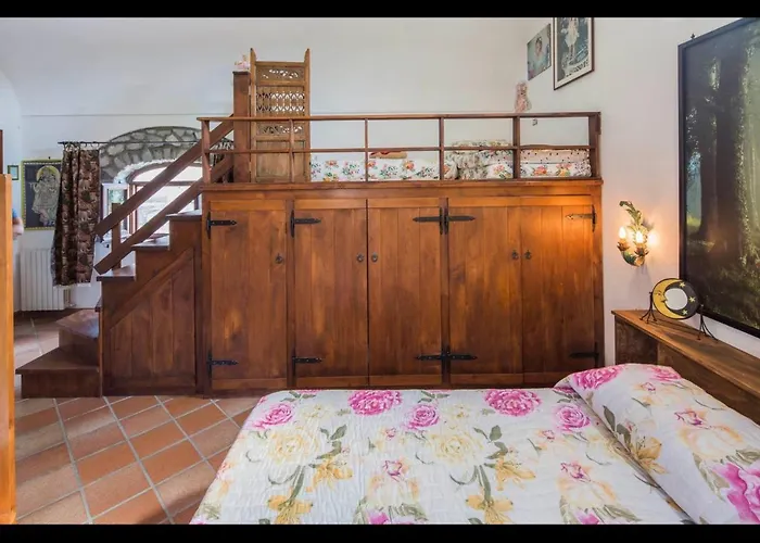 Rocca Angelica Villa